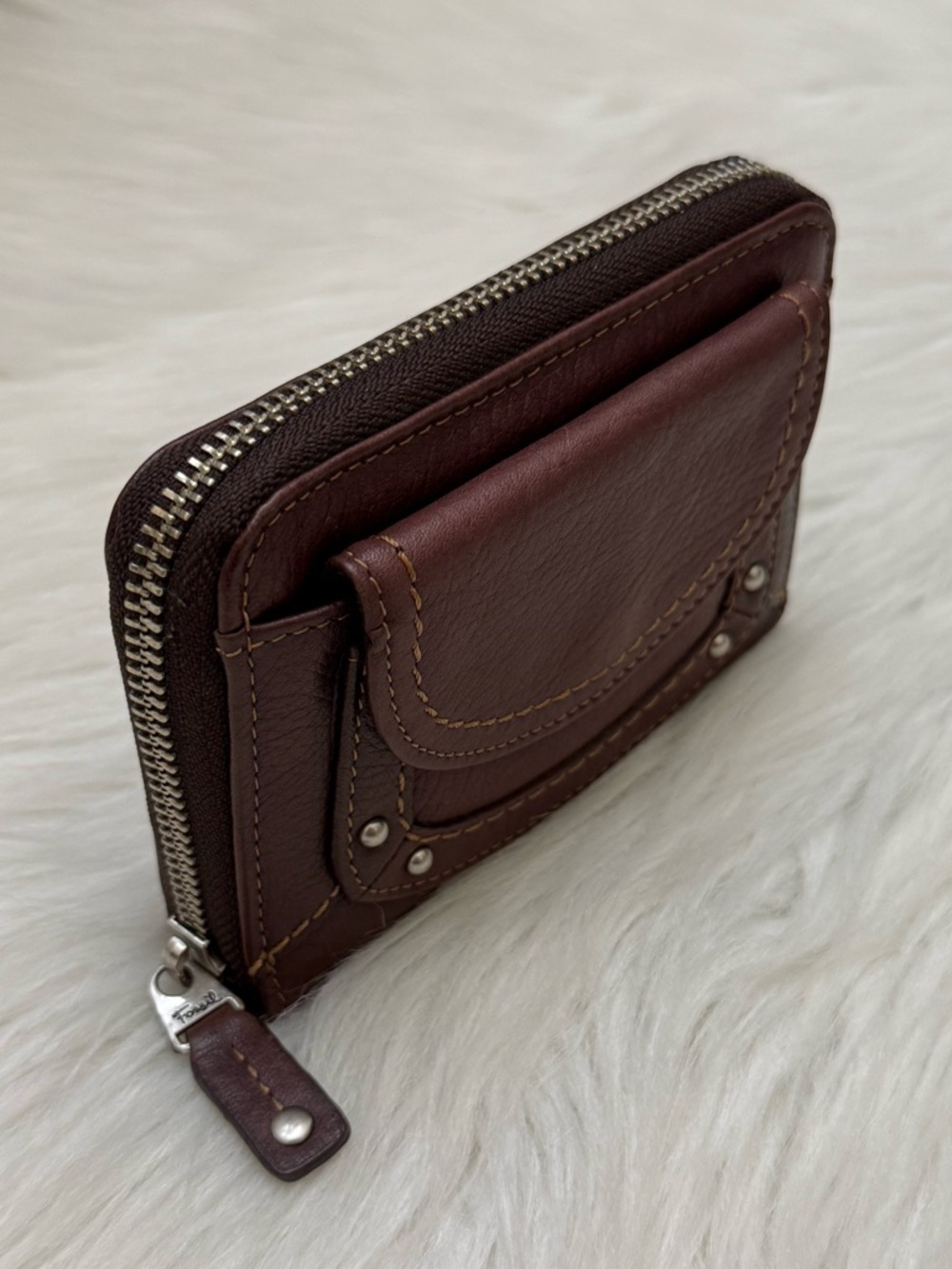 FOSSIL - BROWN TAN SOFT LEATHER COMPACT ZIP AROUND WALLET - Picture 4 of 12
